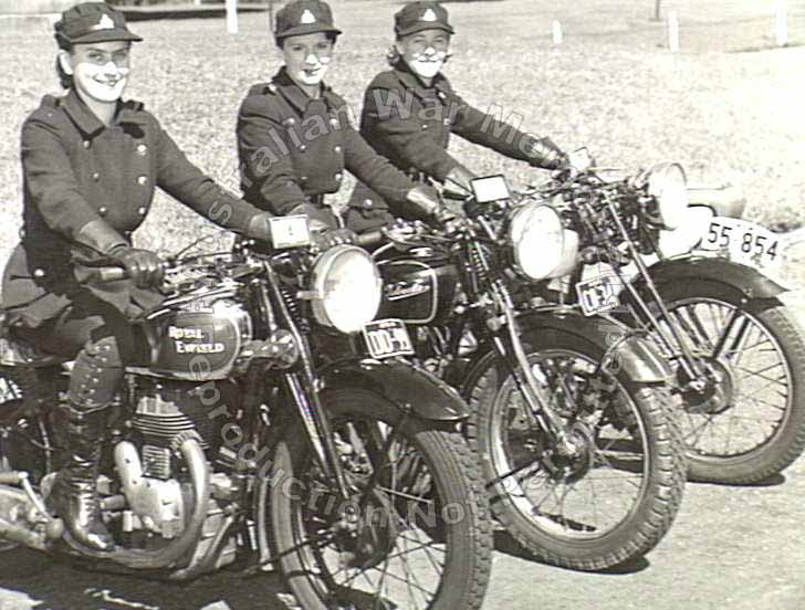 http://www.diggerhistory.info/images/female/women-motorcycles.jpg