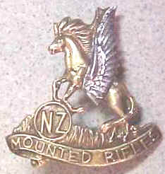 WWI NZ MOUNTED RIFLES HAT BADGE - HORSE