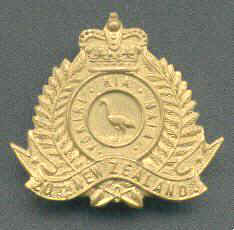 Excellent WW1 20th Reinforcements Collar Badge