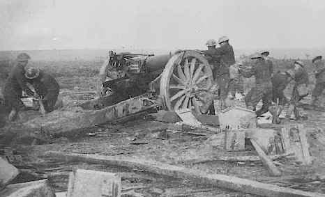 18 pounder with crew, in the field.